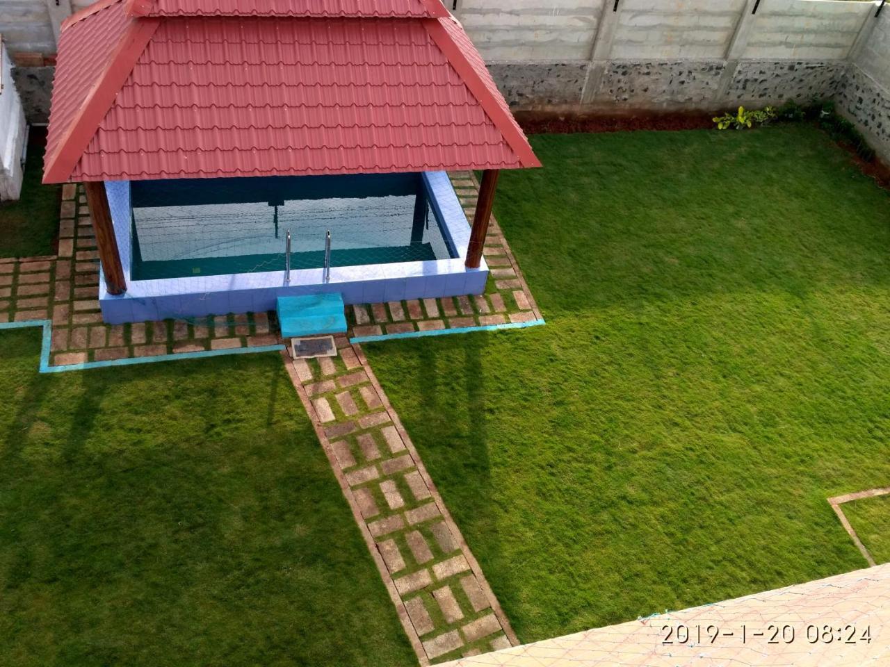 Waves Beach House 퐁디셰리 외부 사진