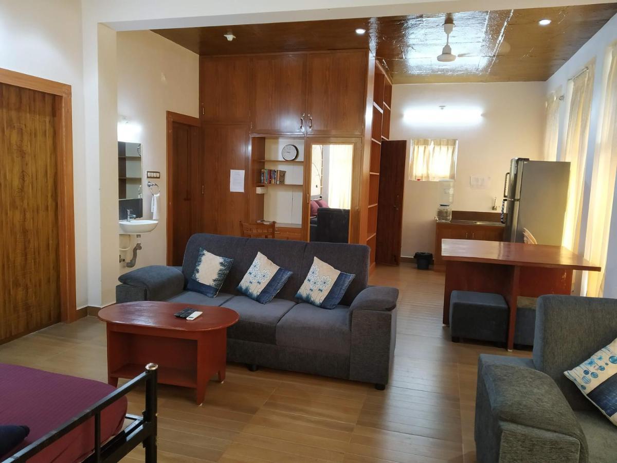 Waves Beach House 퐁디셰리 외부 사진